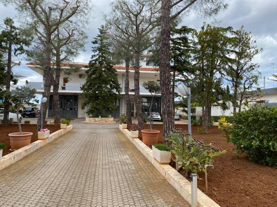 Hostal L'Isola Di Francesca Conversano Exterior foto